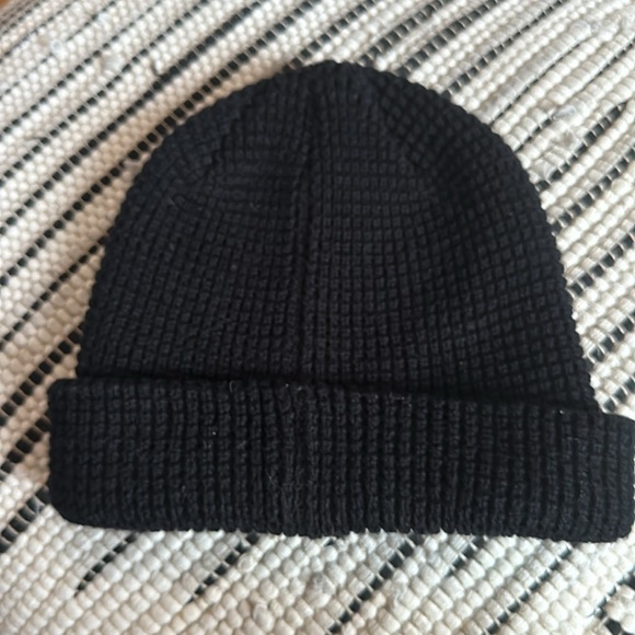 Hat - Picture 3 of 9